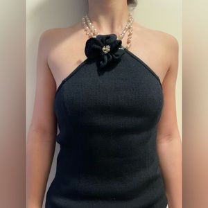 St. John Evening Vermilion Halter Top Size 4 in Black